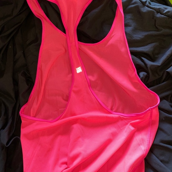 Victoria’s Secret workout tank top - Picture 3 of 4